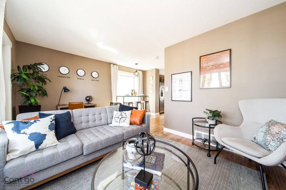 Photo of Livingroom in Leduc