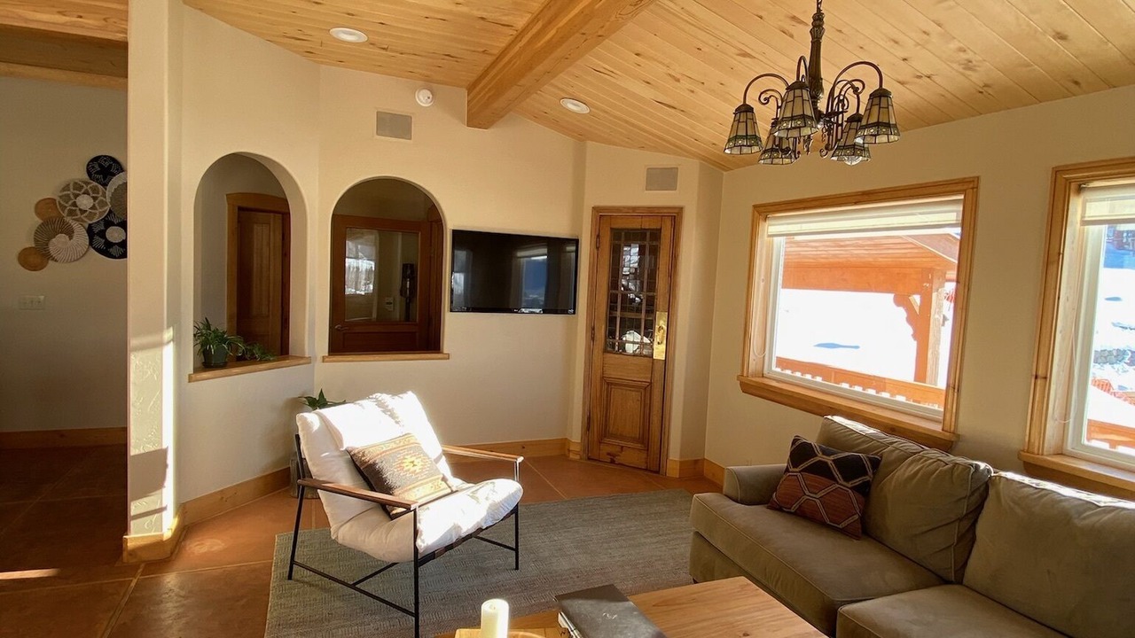 Photo of Livingroom in Crested Butte South