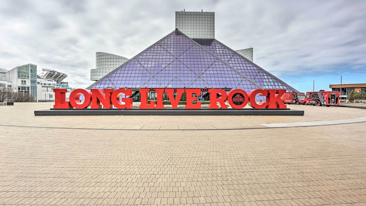 Photo of Others in Downtown Cleveland