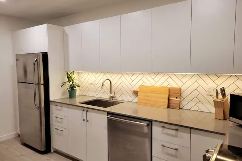 Photo of Kitchen in Garibaldi Highlands