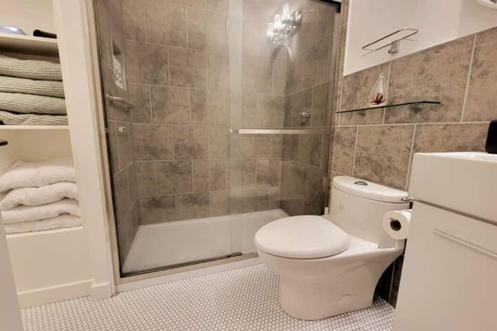 Photo of Bathroom in Garibaldi Highlands