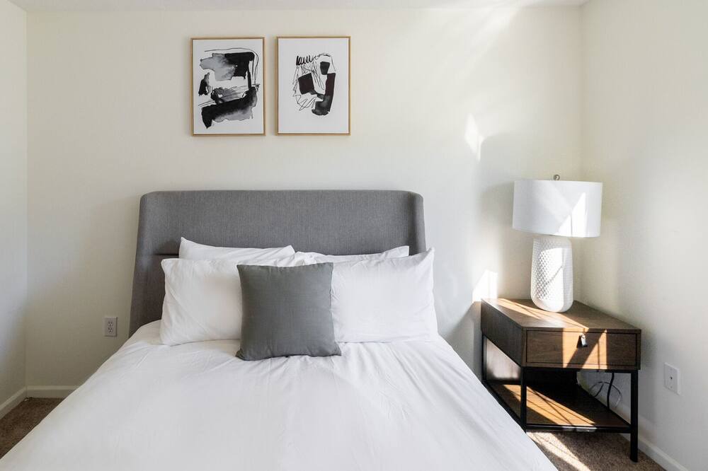 Photo of Bedroom in Avon