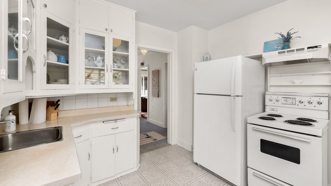 Photo of Kitchen in Esquimalt