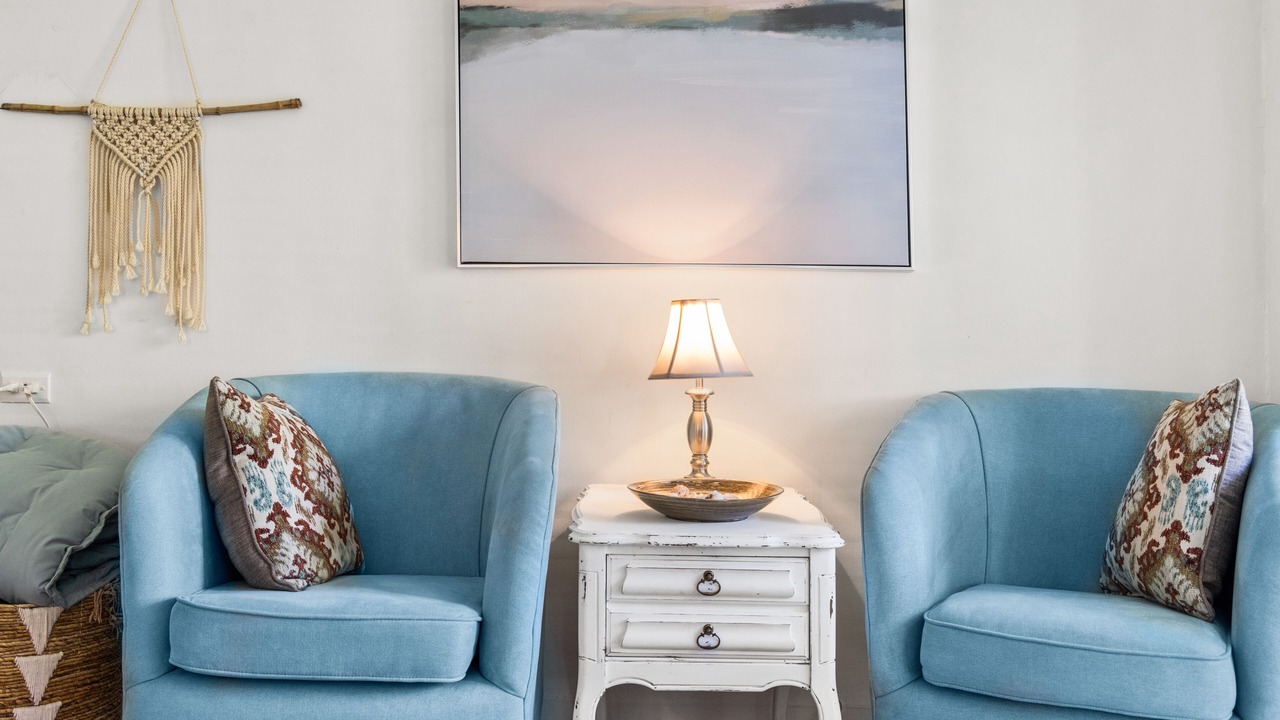Photo of Livingroom in Esquimalt