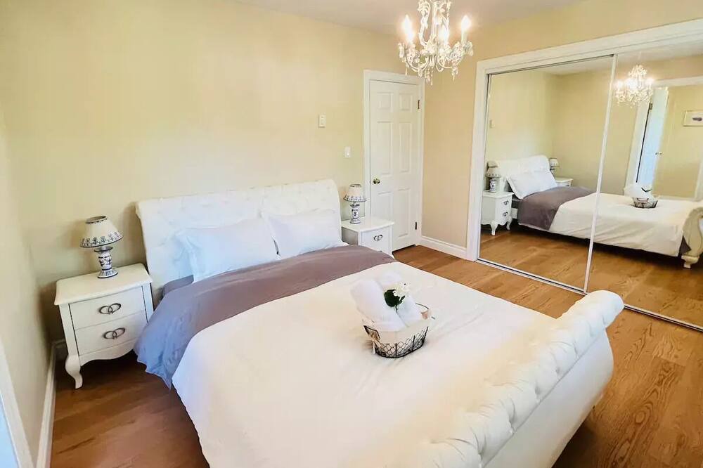 Photo of Bedroom in Delta