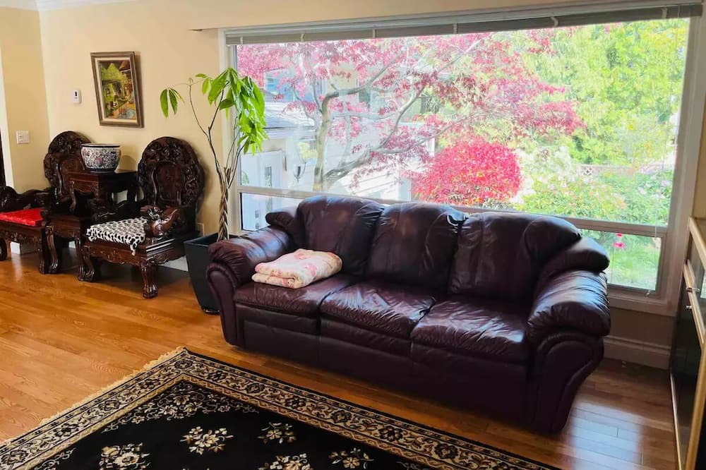 Photo of Livingroom in Delta