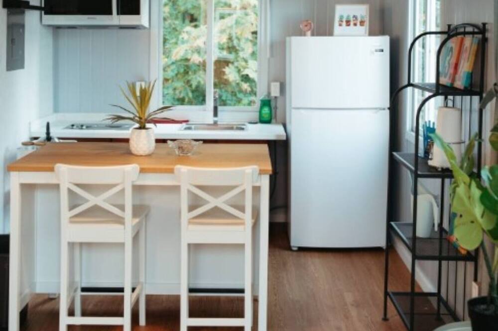 Photo of Kitchen in Sliammon