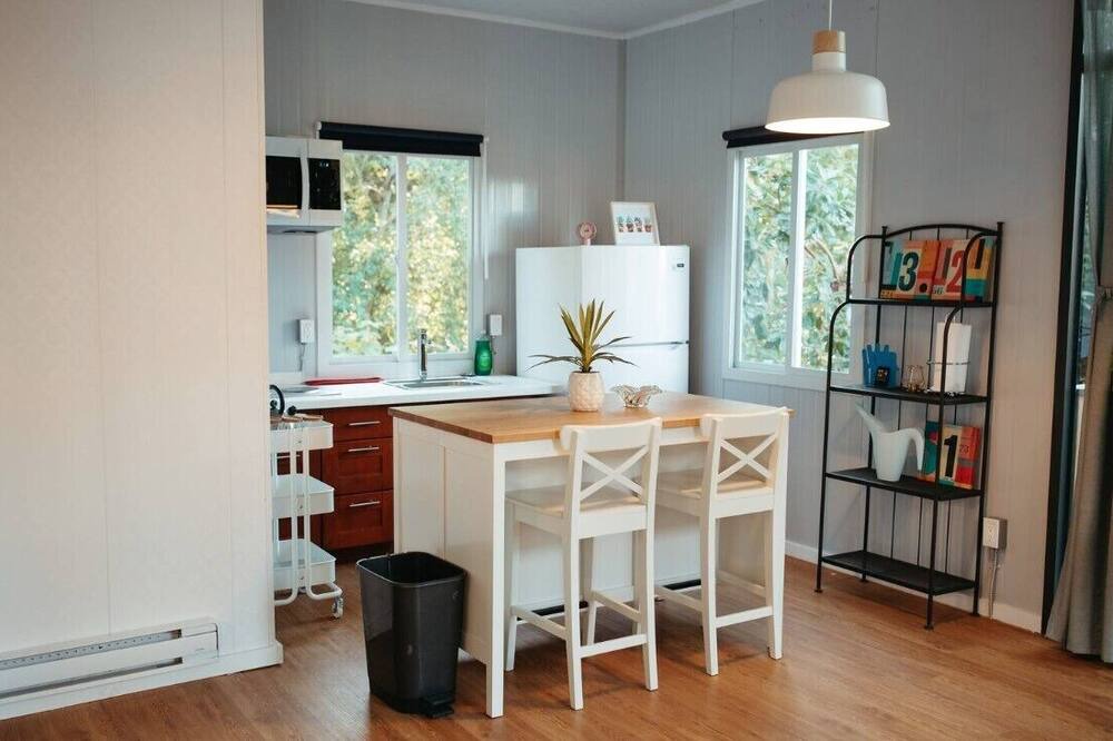 Photo of Kitchen in Sliammon
