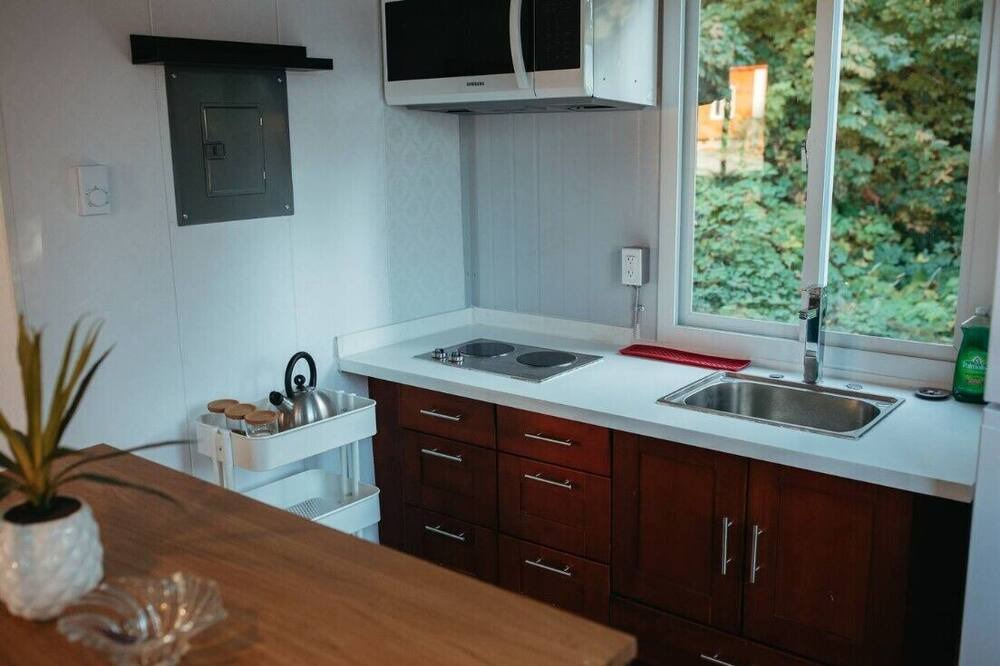 Photo of Kitchen in Sliammon