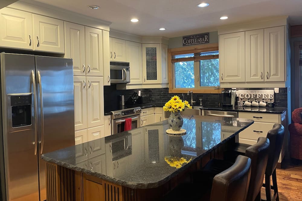 Photo of Kitchen in Eagle Bay