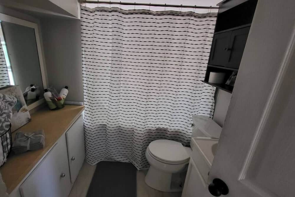 Photo of Bathroom in Mayfield Heights