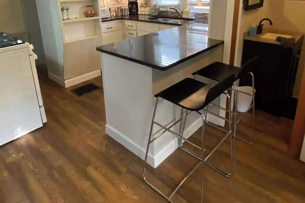 Photo of Kitchen in Mayfield Heights