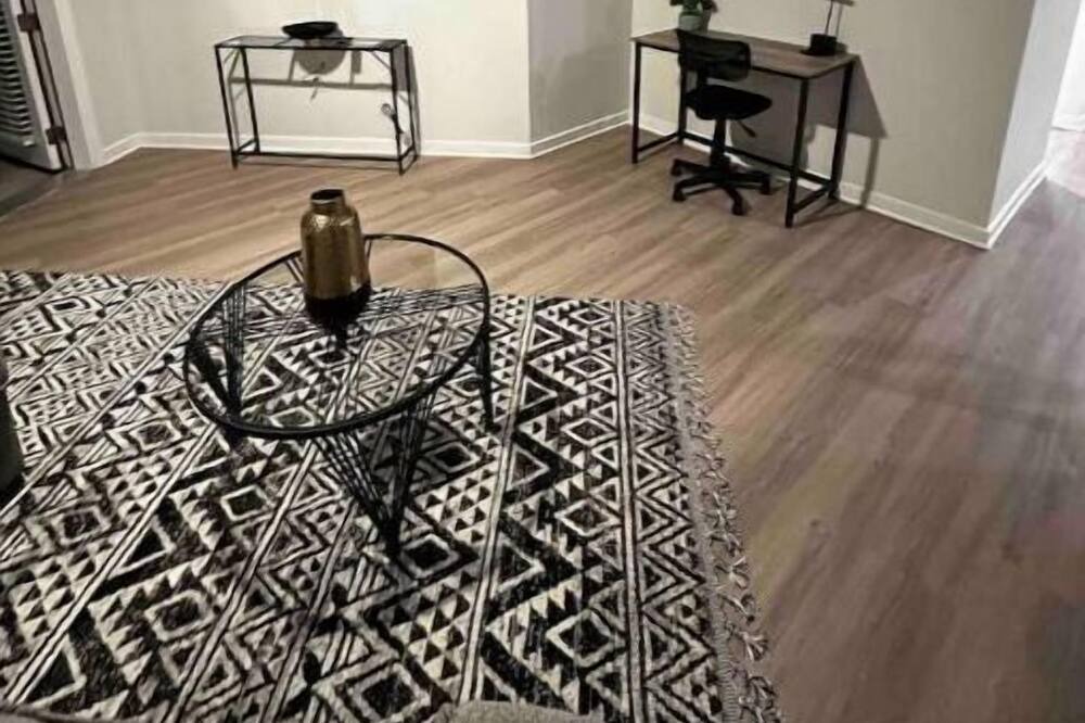 Photo of Livingroom in Stapleton