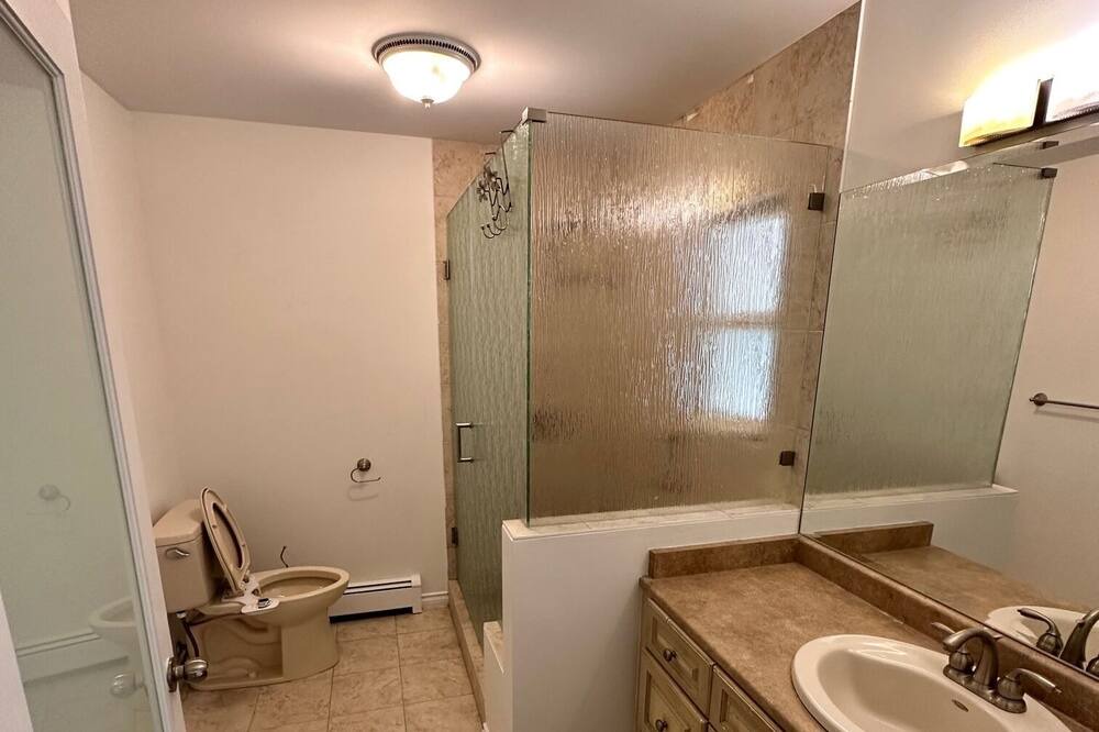 Photo of Bathroom in Delta