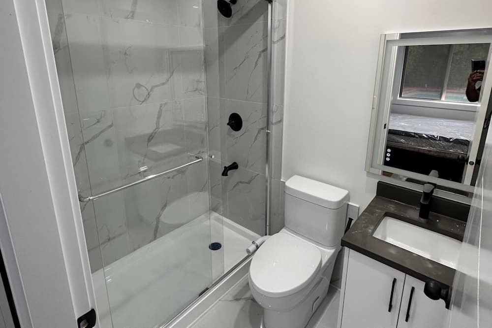 Photo of Bathroom in Delta