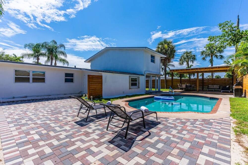 Photo of Outdoor in Beachway Estates