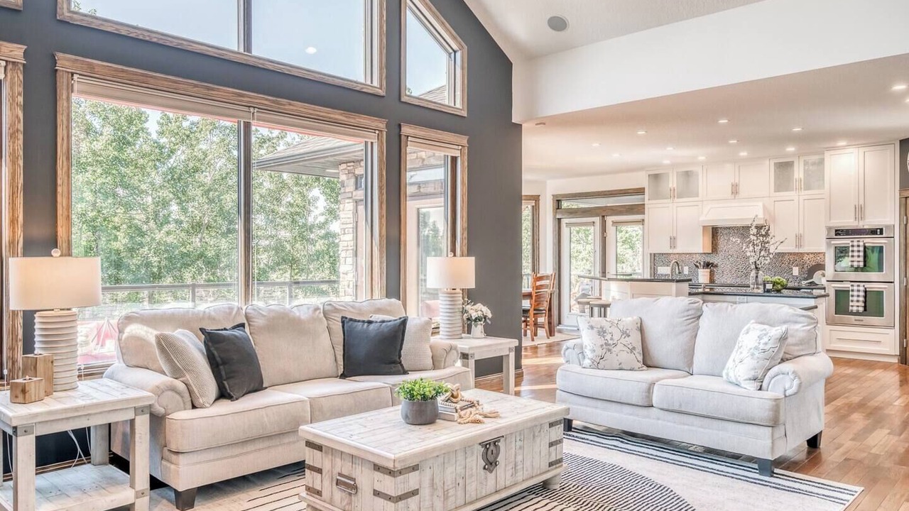 Photo of Livingroom in Airdrie