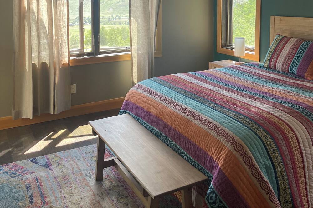 Photo of Bedroom in Crested Butte South