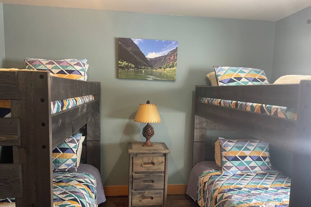Photo of Bedroom in Crested Butte South