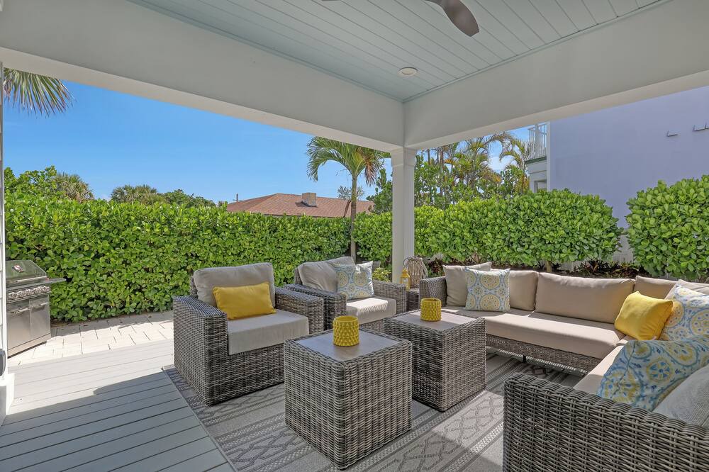 Photo of Patio Balcony in Juno Beach