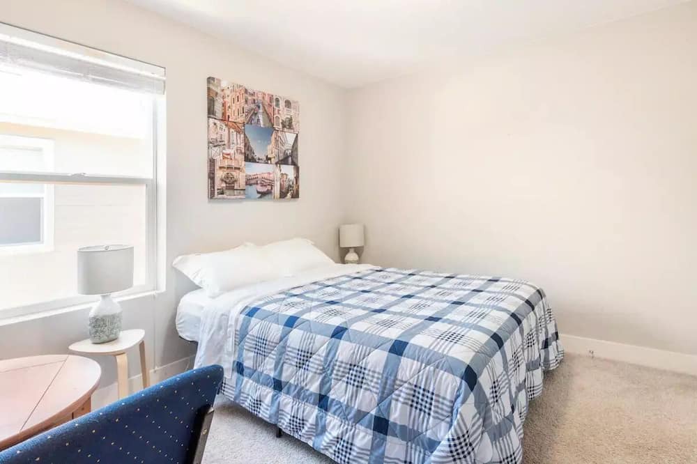 Photo of Bedroom in Gateway