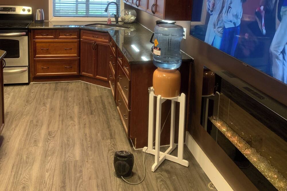 Photo of Kitchen in Calahoo