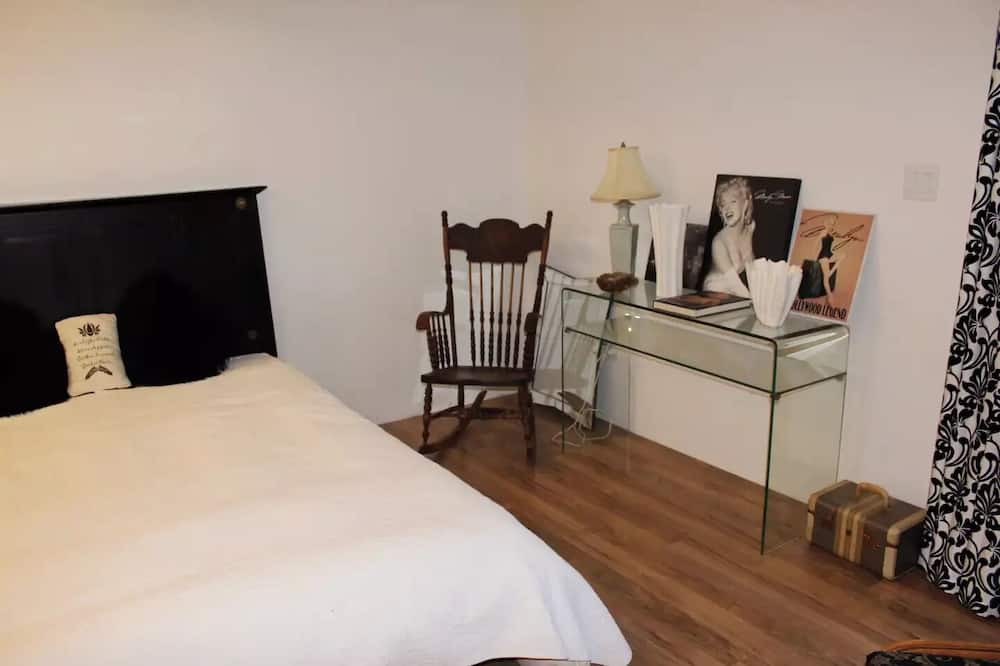 Photo of Bedroom in Shawnigan Lake