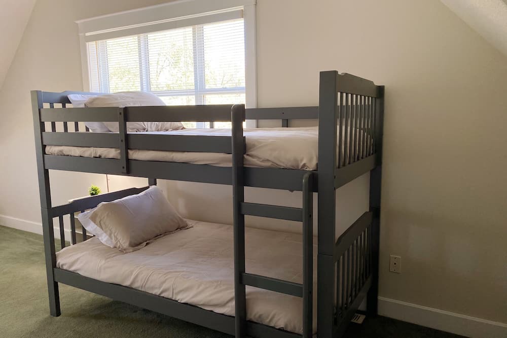 Photo of Bedroom in Vernon