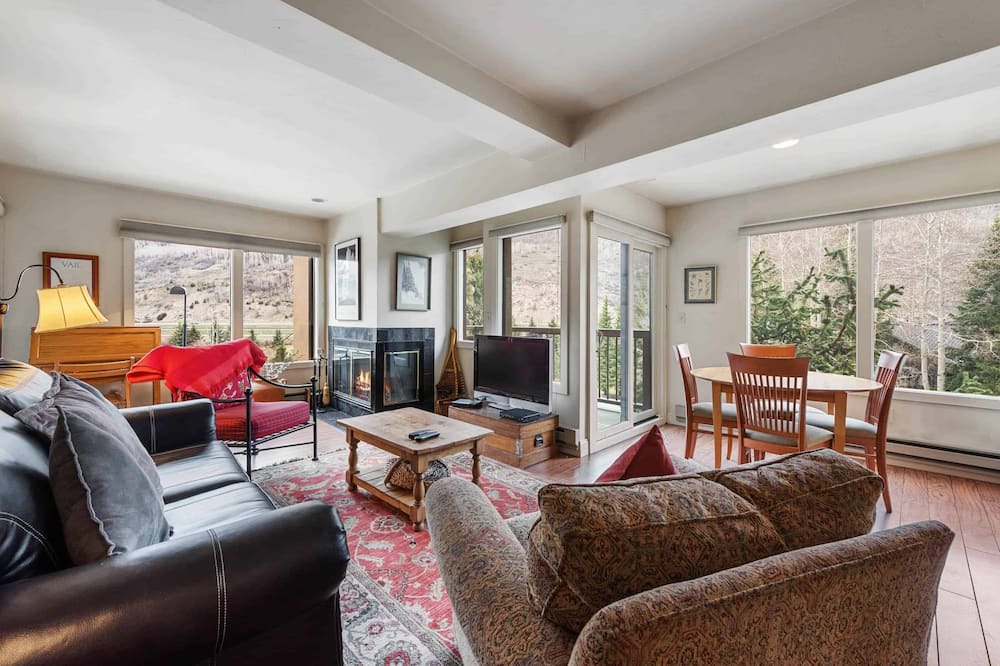 Photo of Livingroom in Vail