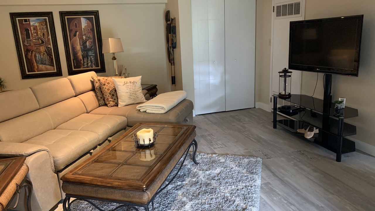 Photo of Livingroom in Central Okanagan