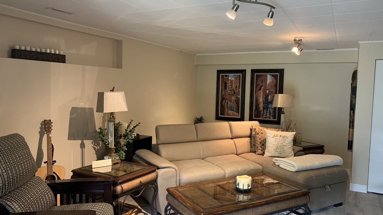 Photo of Livingroom in Central Okanagan