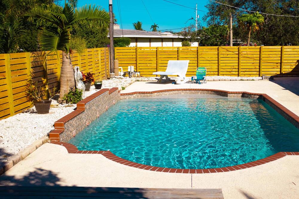 Photo of Outdoor in Beachway Estates
