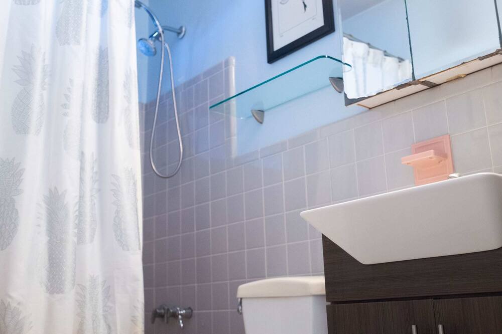 Photo of Bathroom in Beachway Estates