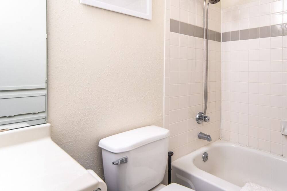 Photo of Bathroom in North Royalton