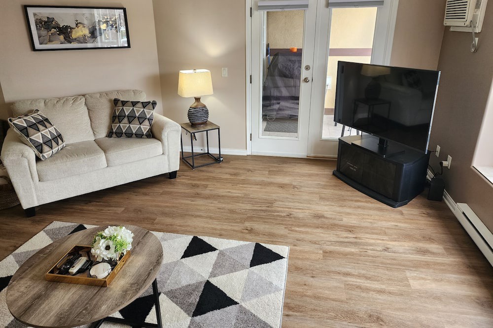 Photo of Livingroom in Okanagan-Similkameen