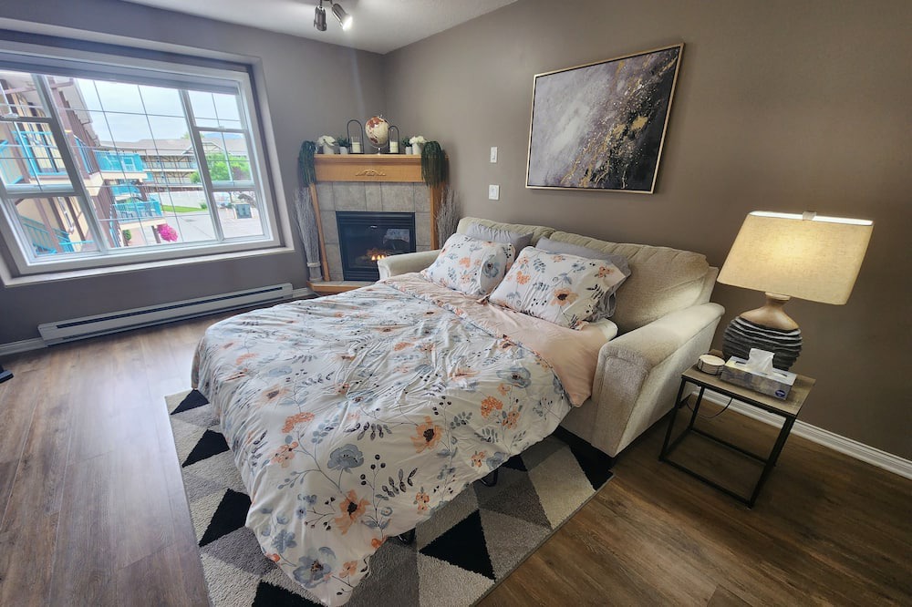 Photo of Bedroom in Okanagan-Similkameen