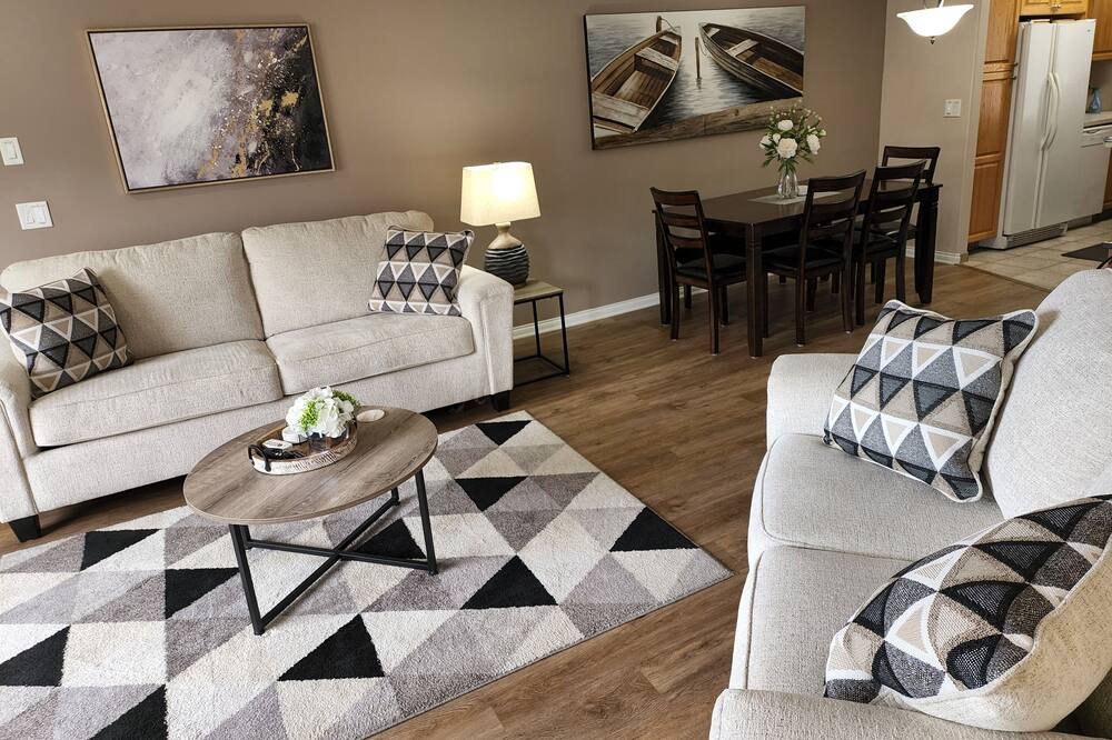Photo of Livingroom in Okanagan-Similkameen