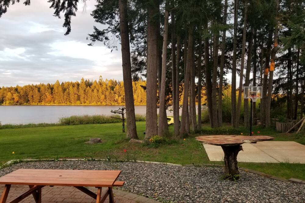 Photo of Outdoor in Yellow Point