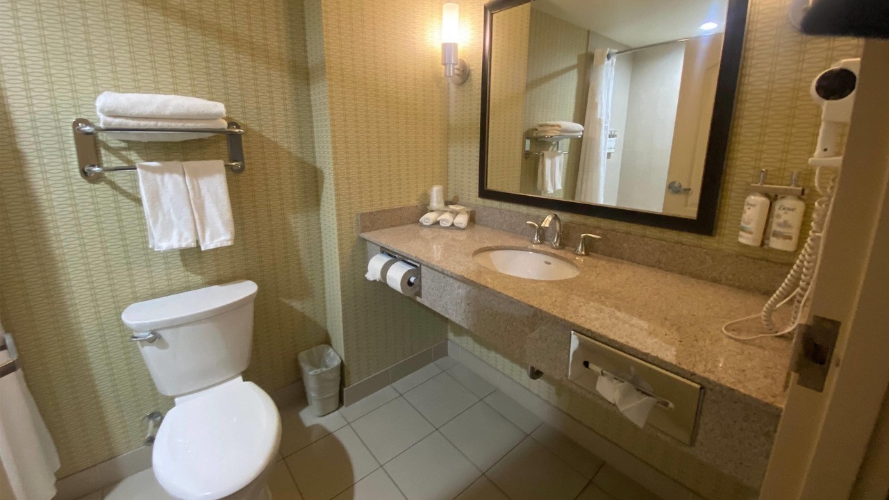 Photo of Bathroom in Fort Saskatchewan