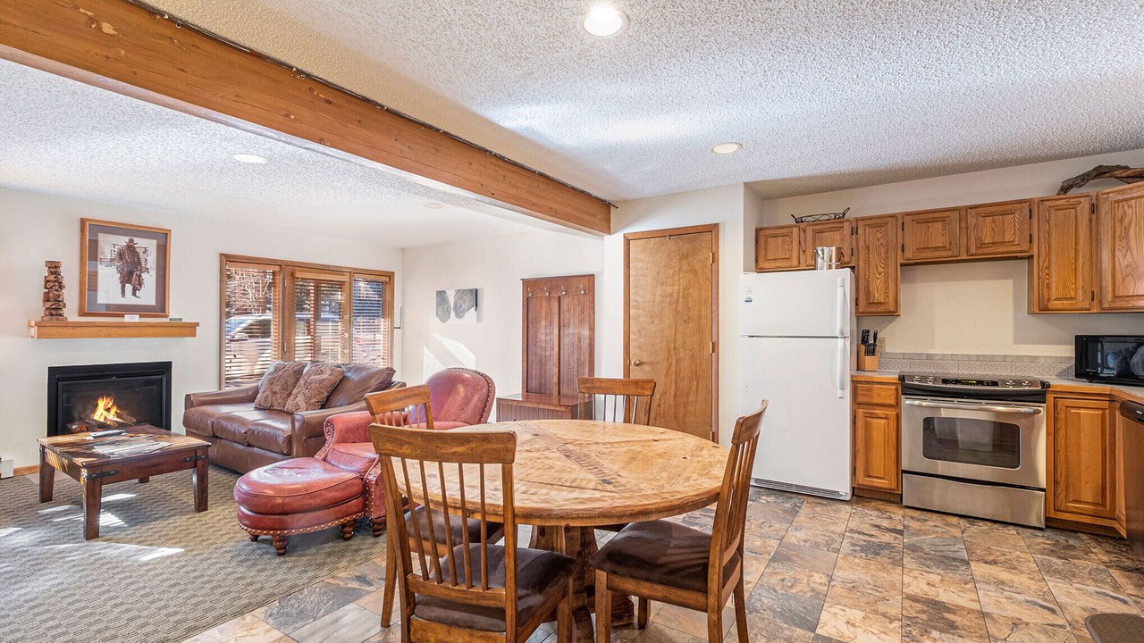 Photo of Livingroom in Estes Park