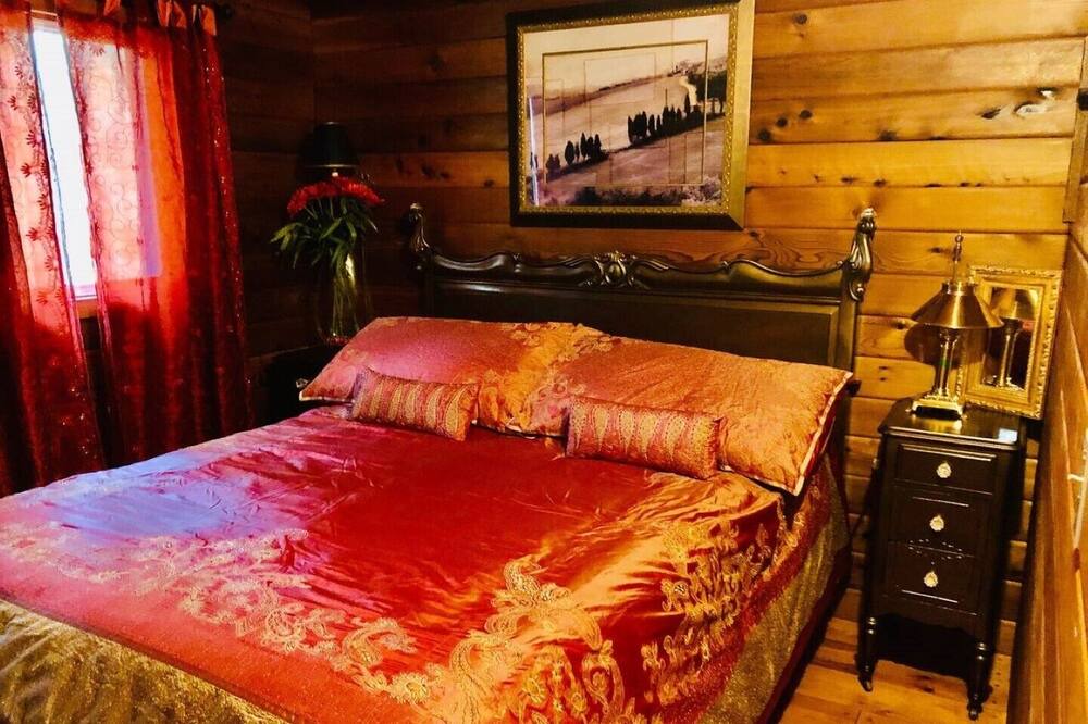 Photo of Bedroom in Sunbreaker Cove