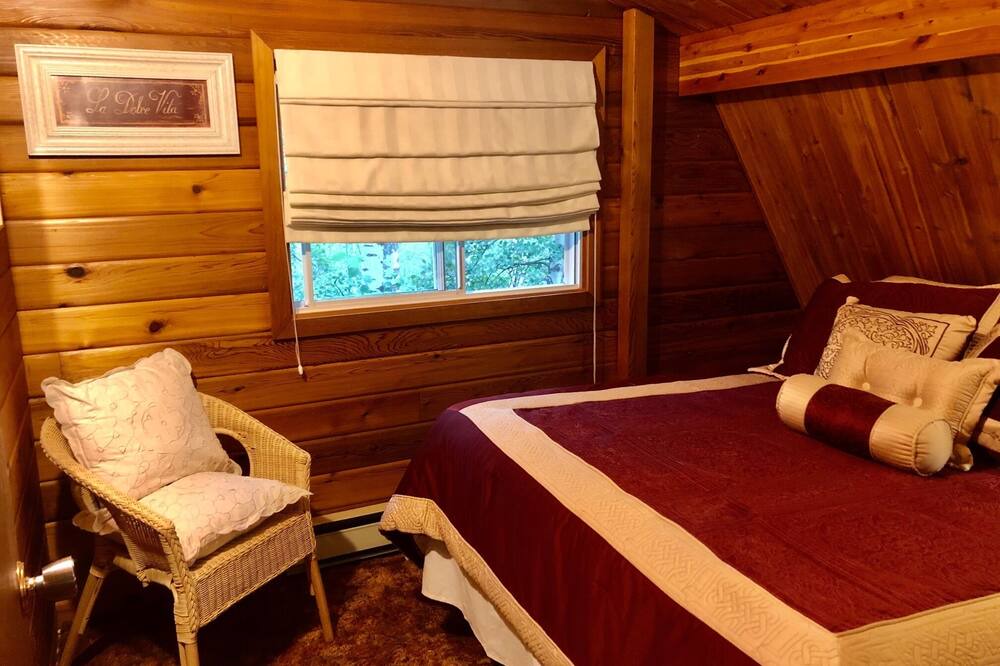 Photo of Bedroom in Sunbreaker Cove