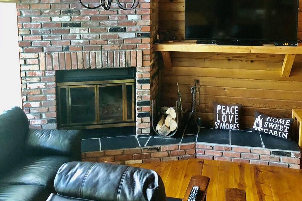 Photo of Livingroom in Sunbreaker Cove