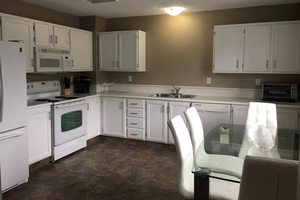 Photo of Kitchen in Rocky Mountain House