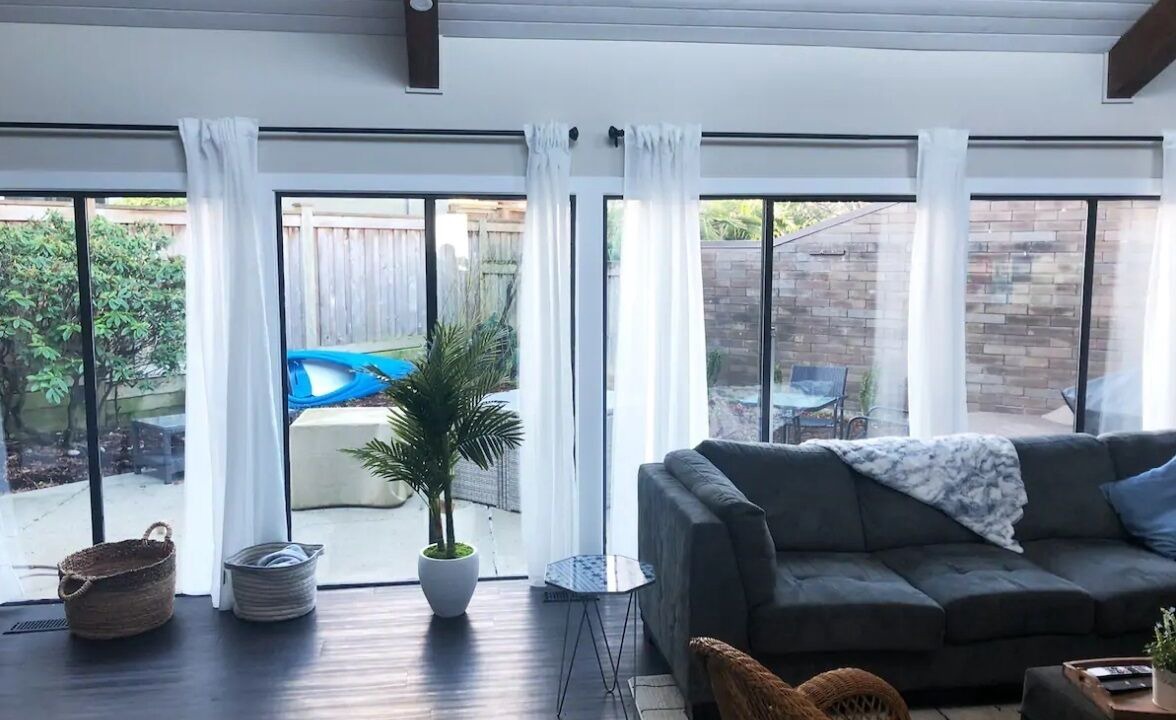 Photo of Livingroom in Boundary Bay