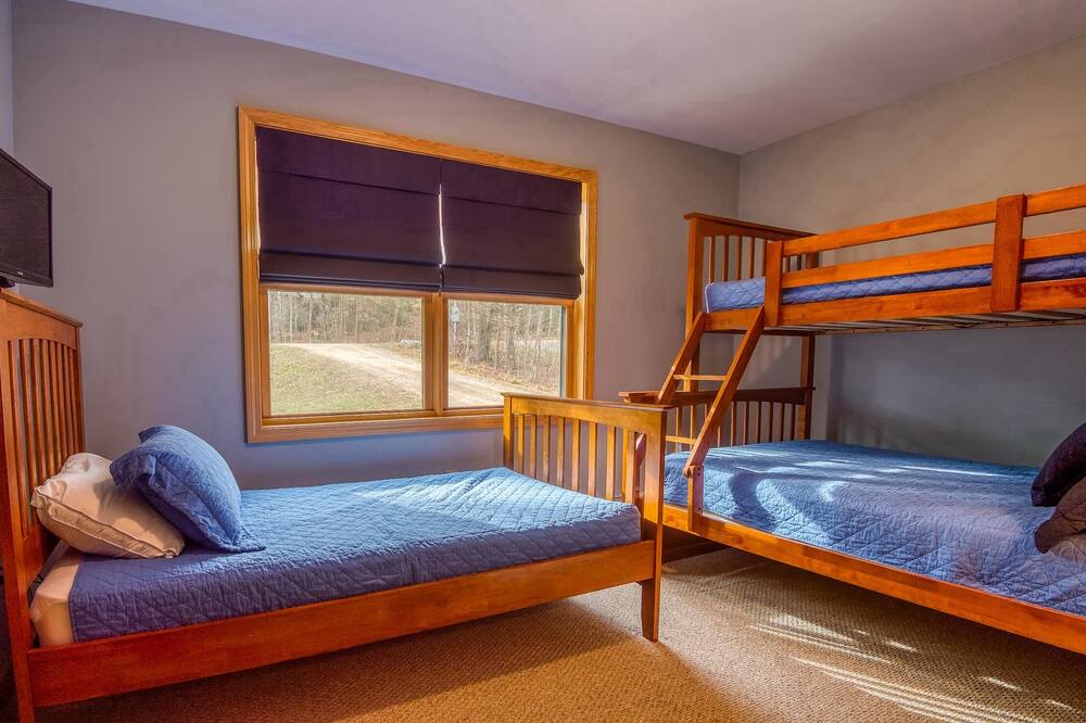 Photo of Bedroom in Birchview by the Saco