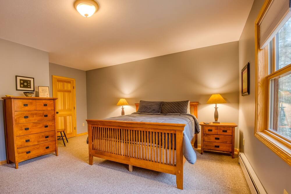 Photo of Bedroom in Birchview by the Saco