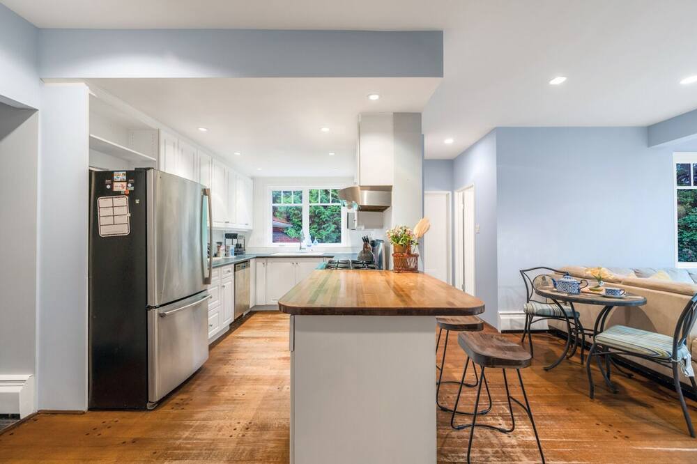 Photo of Kitchen in Kerrisdale