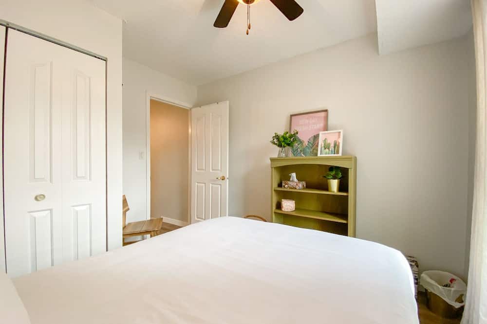 Photo of Bedroom in Hinton