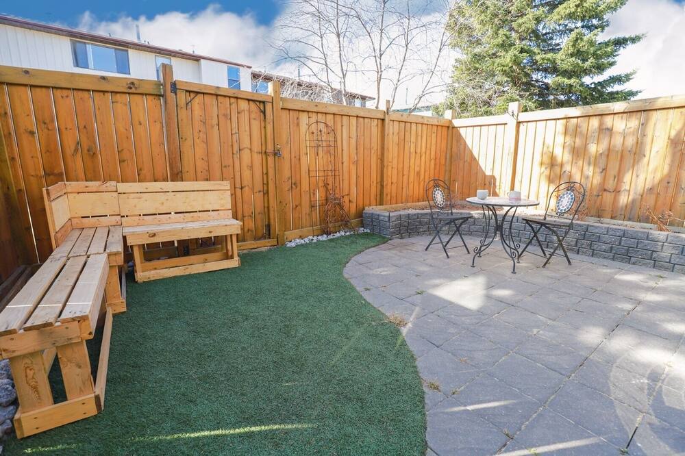 Photo of Patio Balcony in Hinton